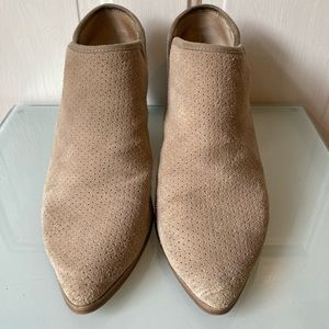 Seychelles tan perforated suede boots. Size 7.5, 2.5” heel. Normal wear and tear
